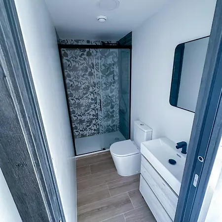 Zur Boutique 푸엔히롤라