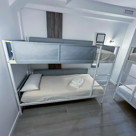 Zur Boutique Hostel