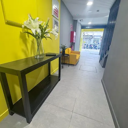 Zur Boutique * 푸엔히롤라